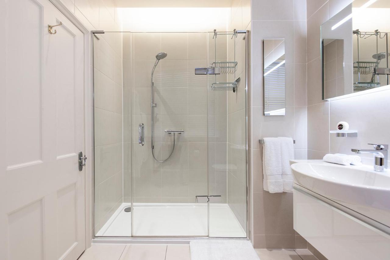 Arkle - Five Star Town Centre Apartment, Τσέλτενχαμ Εξωτερικό φωτογραφία